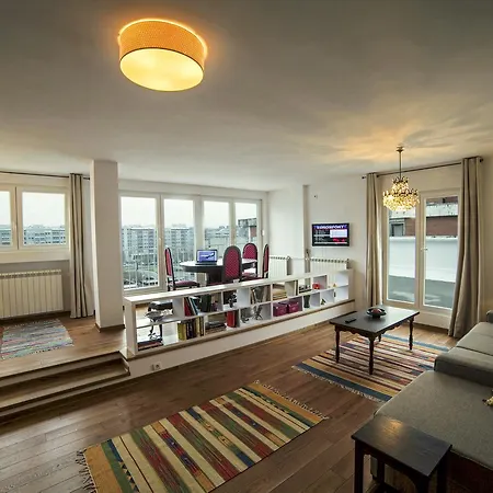 Arena Penthouse Apartment *
